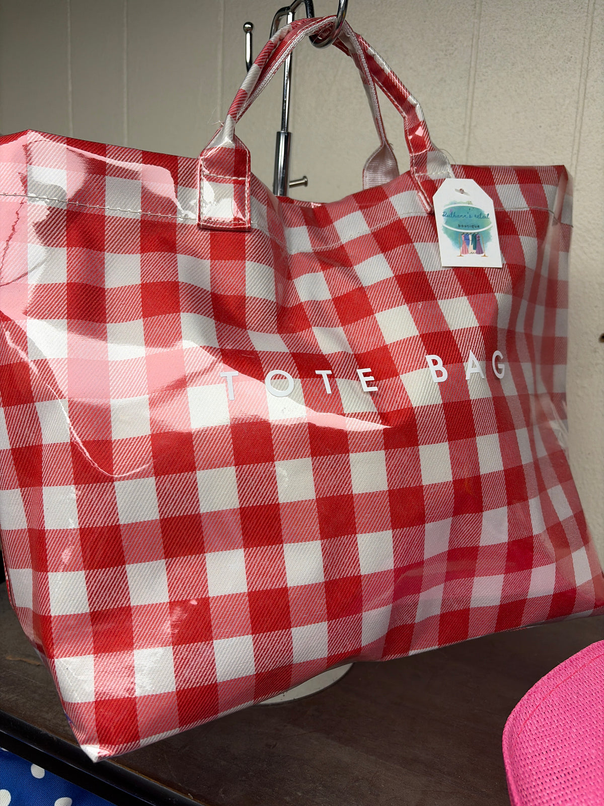 Red /white wipeable tote !❤️