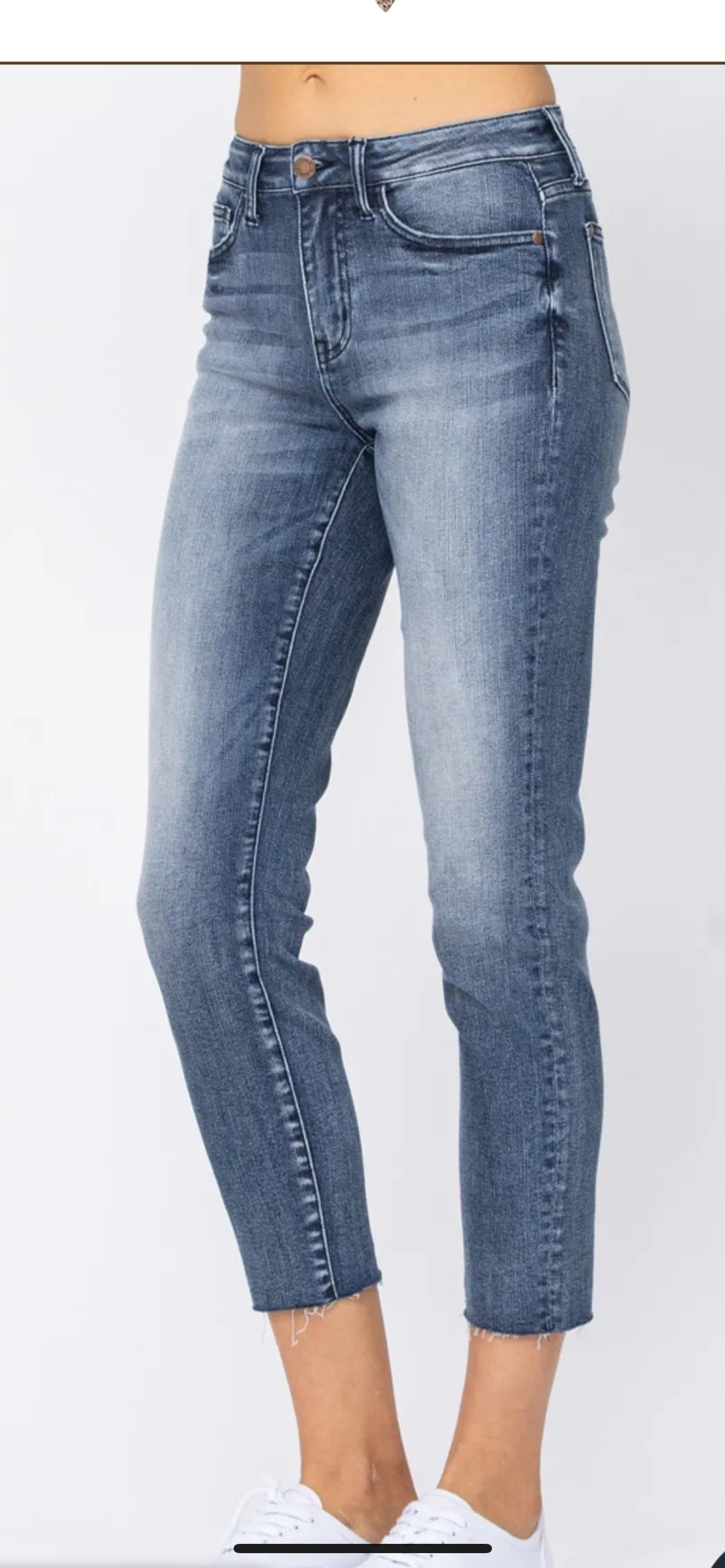 Judy blue skinny raw hem