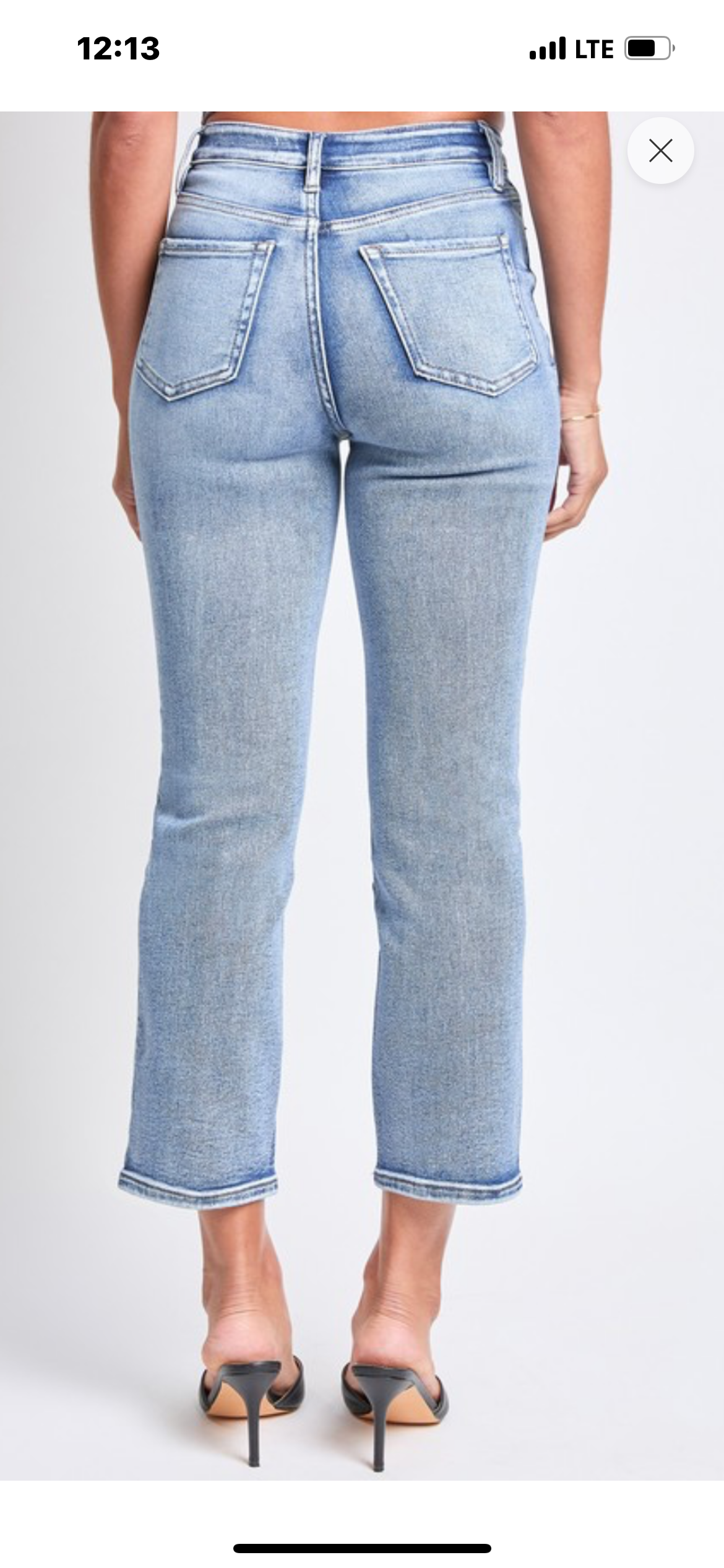 Light wash stretchy jeans