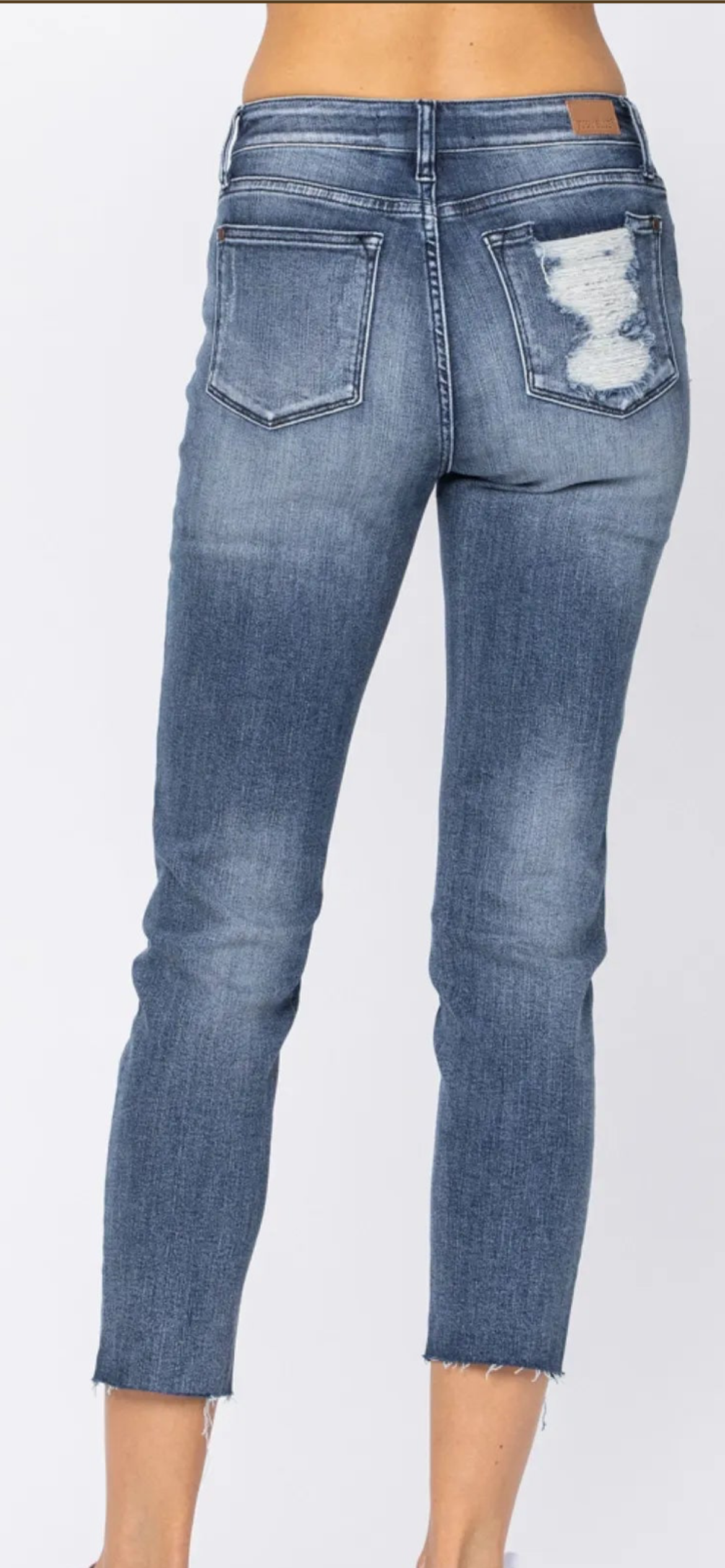 Judy blue skinny raw hem