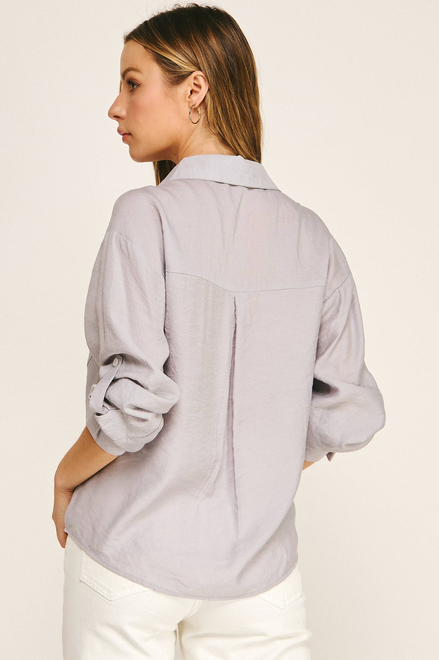 PEARL POCKET RELAXED BUTTON DOWN BLOUSE