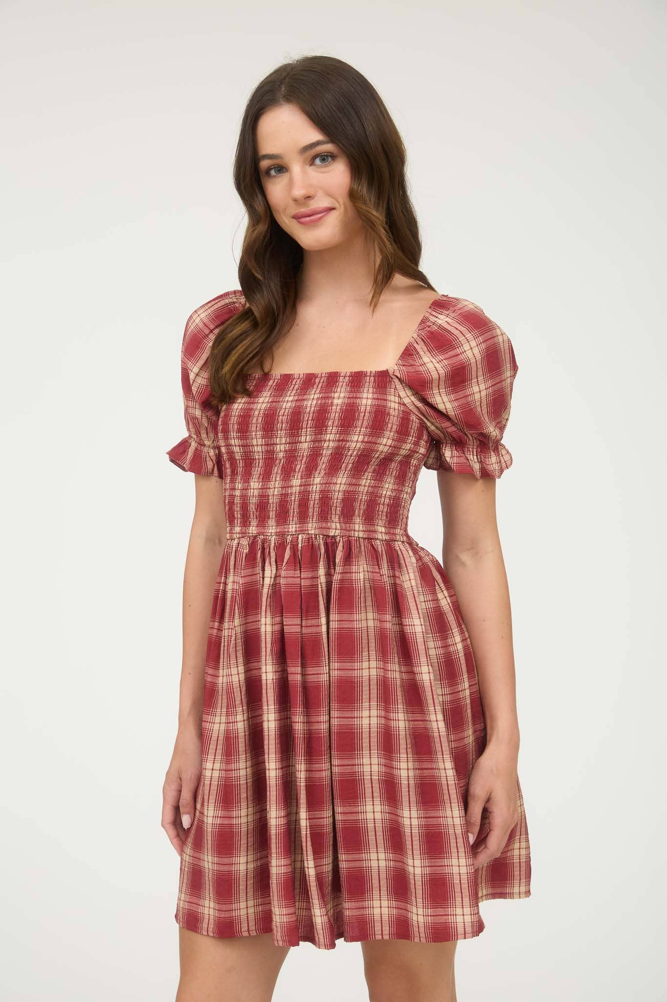PLAID SMOCKED PUFF SLEEVE MIDI DRESS: BURGUNDY MULTI