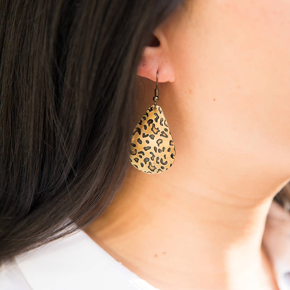 Anju Jewelry - Cheetah Print Brass Engraved Earrings
