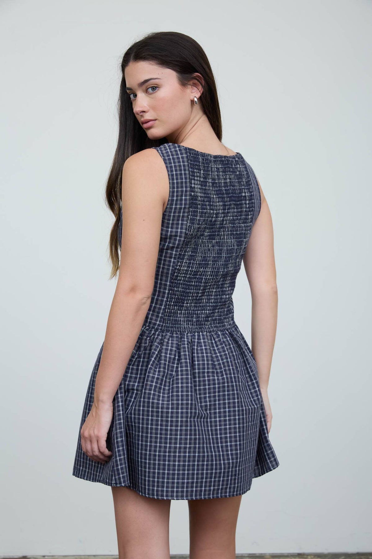 PLAID BUTTON FRONT BOAT NECK SLEEVELESS MINI DRESS