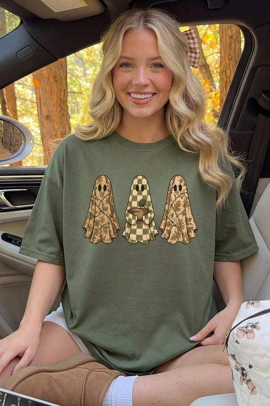 COLORBEAR - Hunting Ghosts Graphic Heavy Cotton Tee