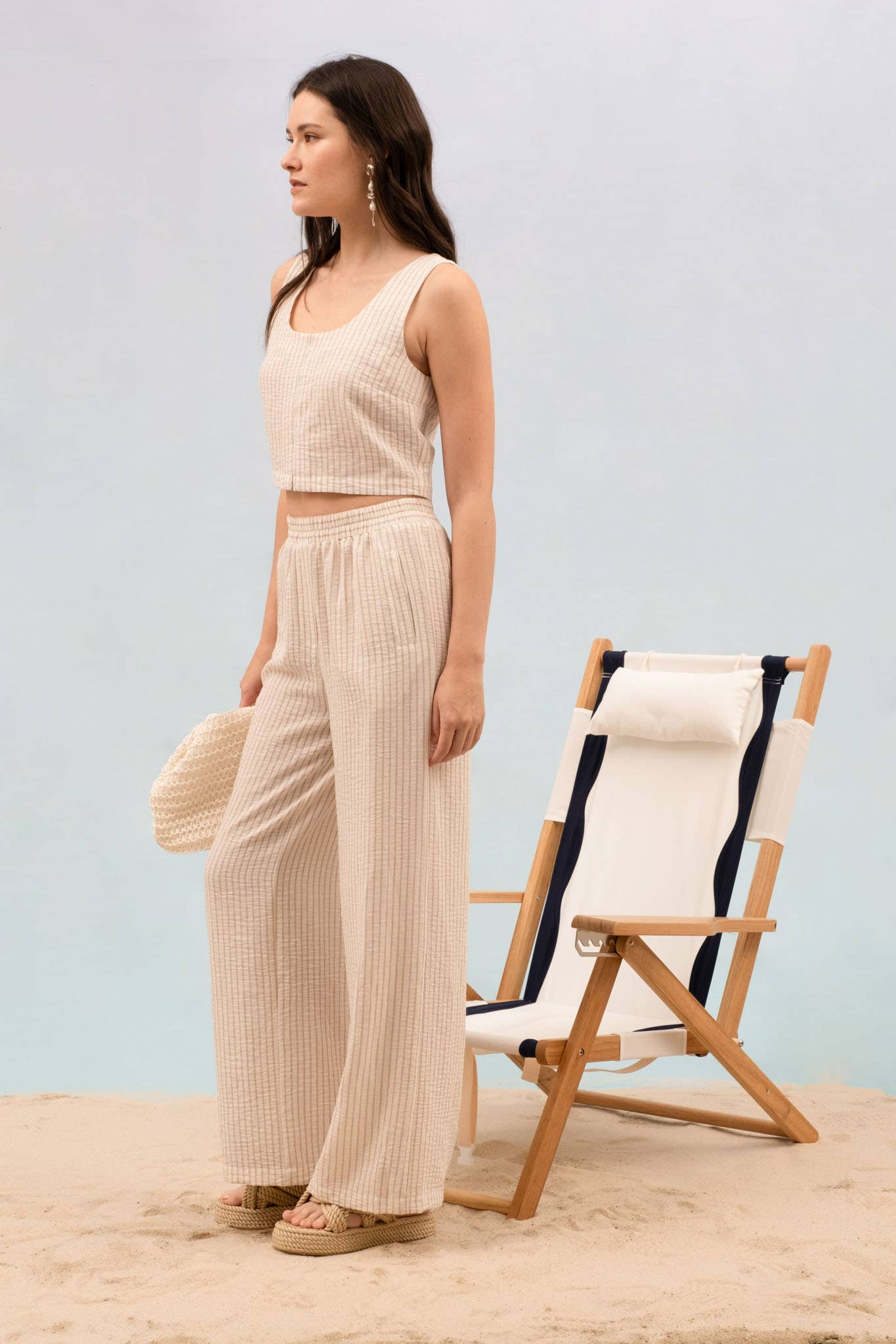 STRIPE SLEEVELESS CROP TOP AND LOUNGE BOTTOMS SET: LIGHT KHAKI