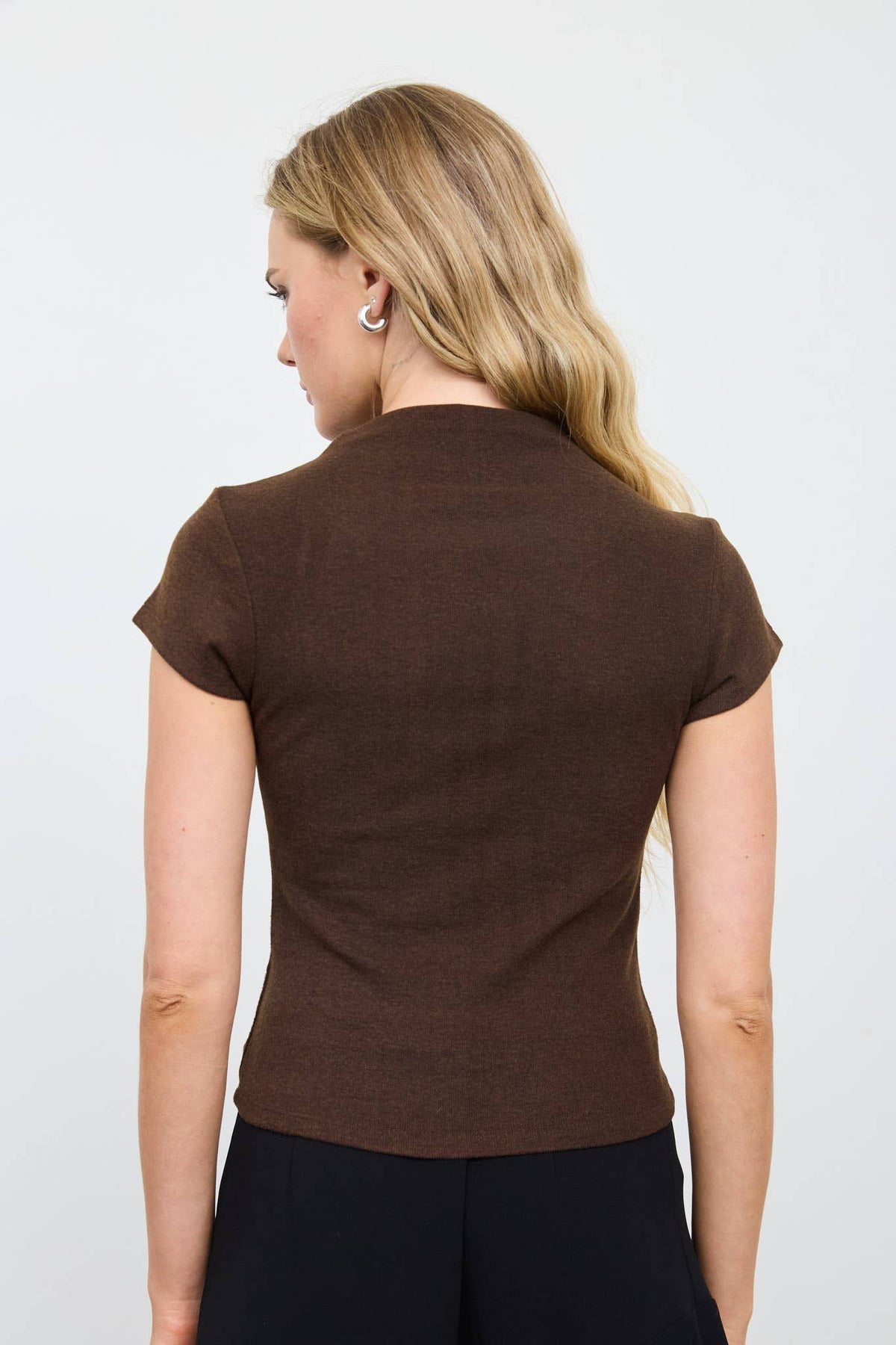 MOCK NECK CAP SLEEVE HEATHERED KNIT TOP