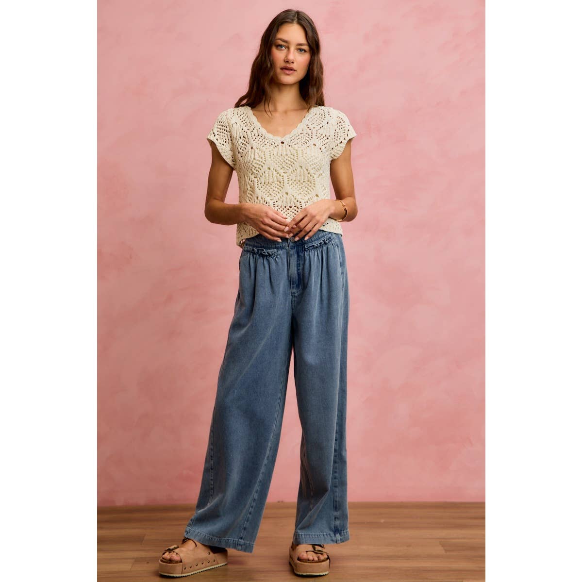 MID RISE RUFFLED FRONT ELASTIC WIDE LEG DENIM PANT