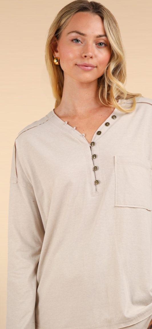 Button detailed top