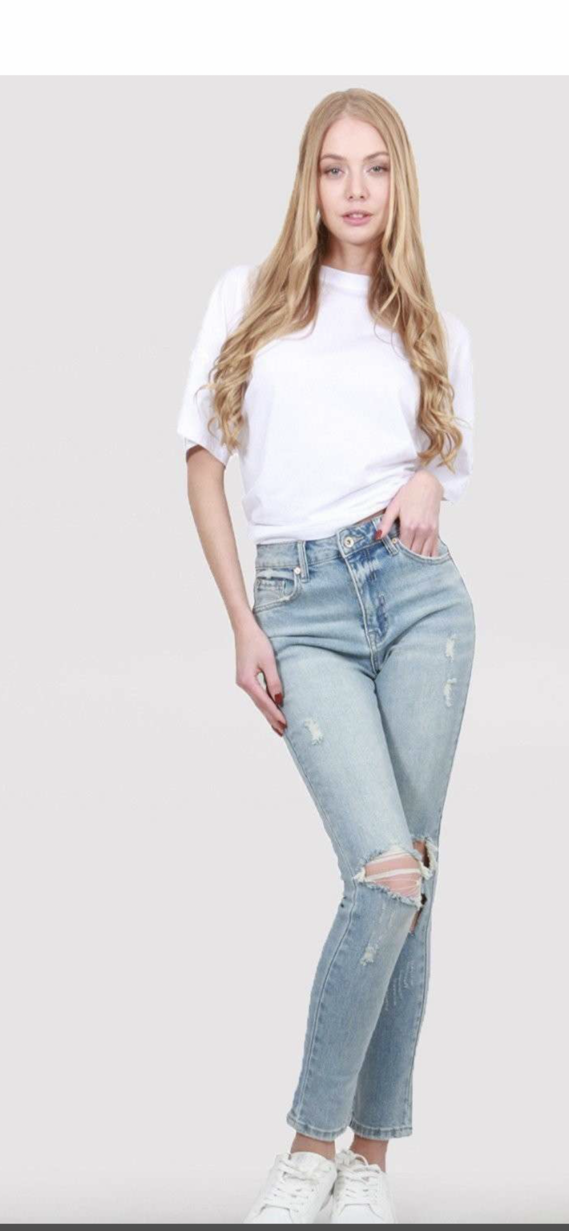 Special a distressed jeans