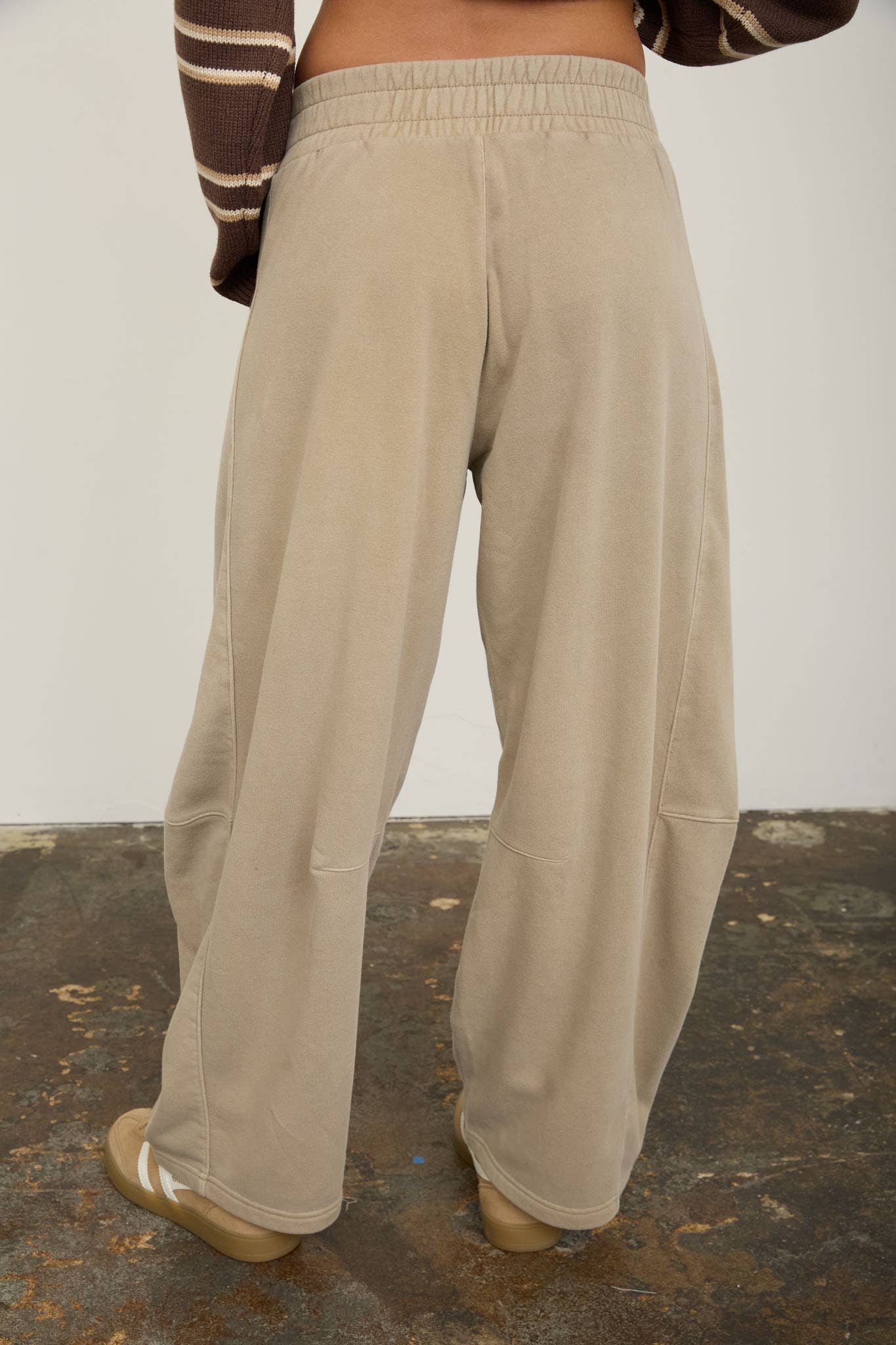 SMOCKED WAIST DRAWSTRING BARREL LEG SWEATPANTS