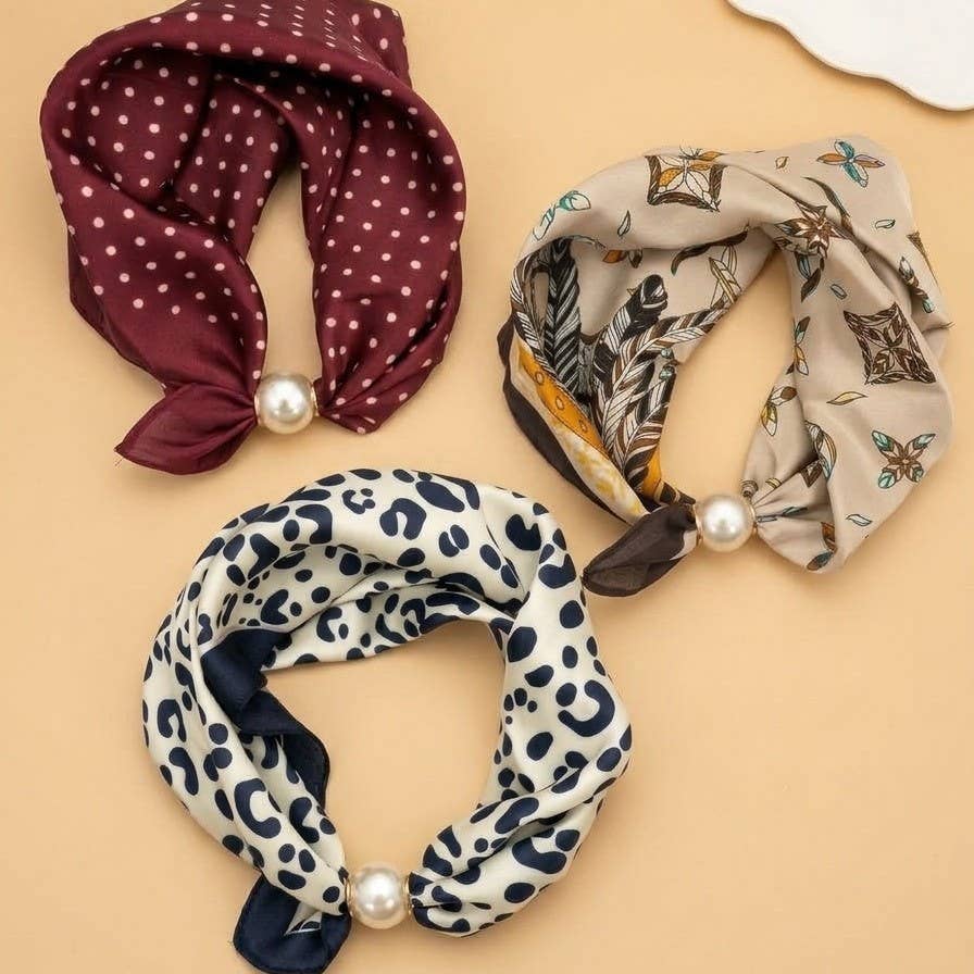 - Silk Feel Pearl Magnetic Clasp Scarf Necklace