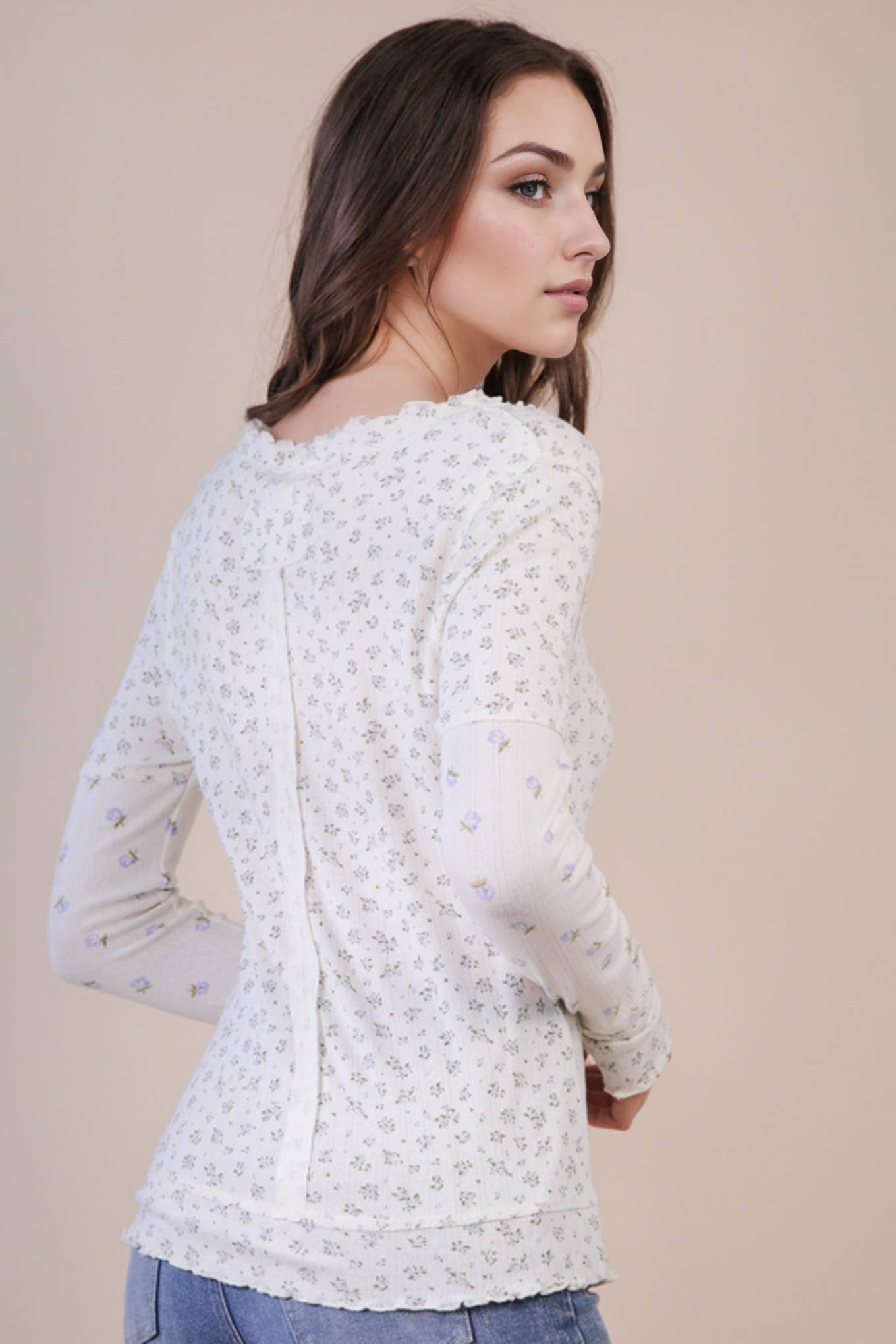 Floral Printed Lettuce Hem Fitted Knit Top