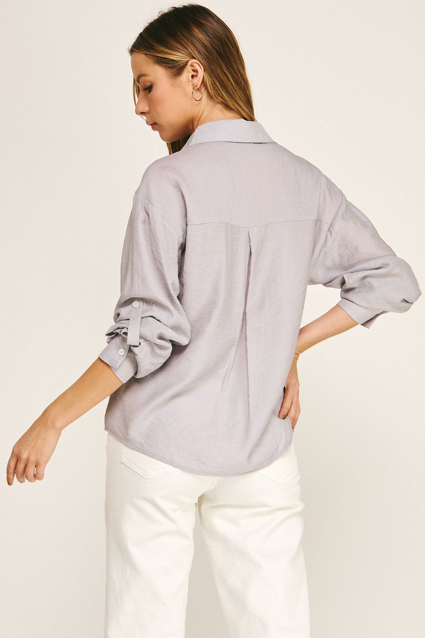 PEARL POCKET RELAXED BUTTON DOWN BLOUSE