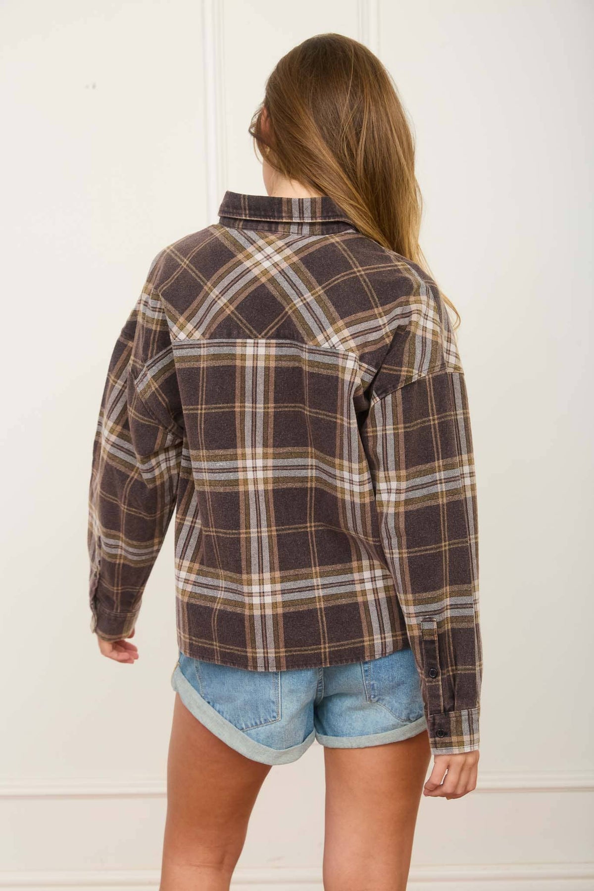 PLAID BUTTON DOWN COLLARED BOXY LONG SLEEVE SHIRT