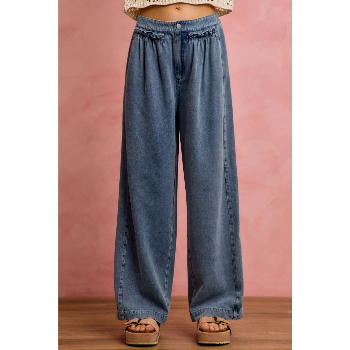 MID RISE RUFFLED FRONT ELASTIC WIDE LEG DENIM PANT